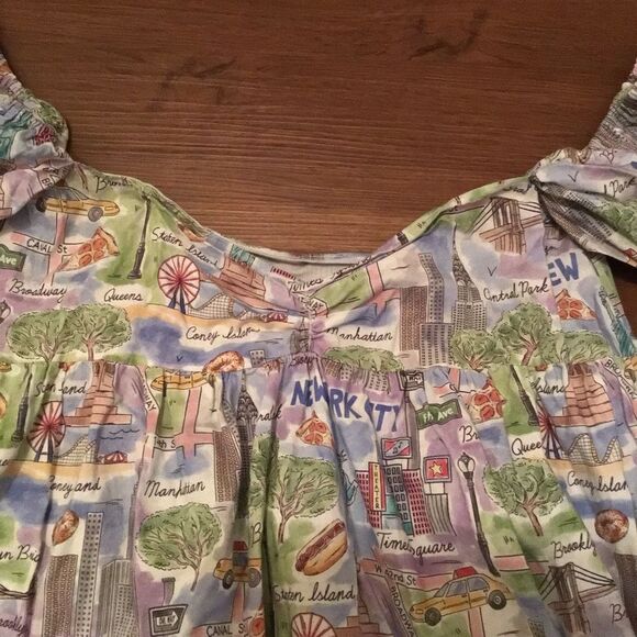 Madeline Marie Customized Handmade NYC graphic Puff Sleeve Baby Doll Dress - Picture 5 of 7